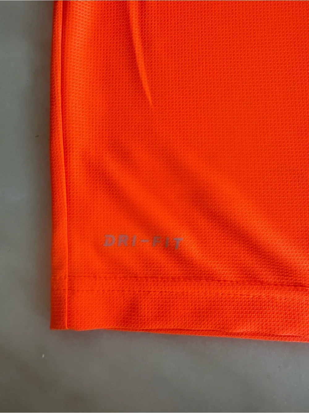 Nike Big Kids' (Boys') Dri-FIT Sleeveless Top size small